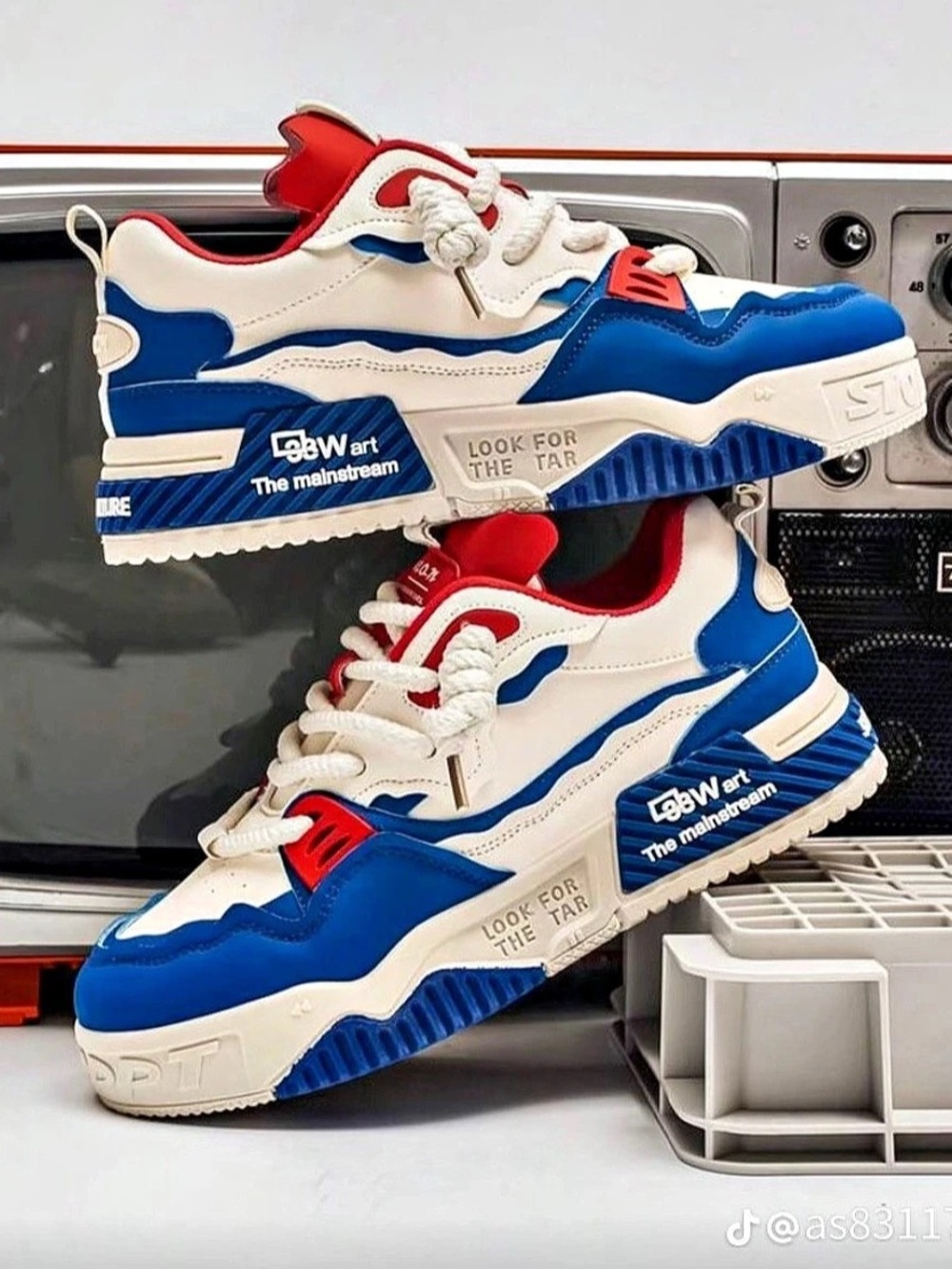 361 Degrees Big3 Future Color Block Sneakers in White & Blue Like New